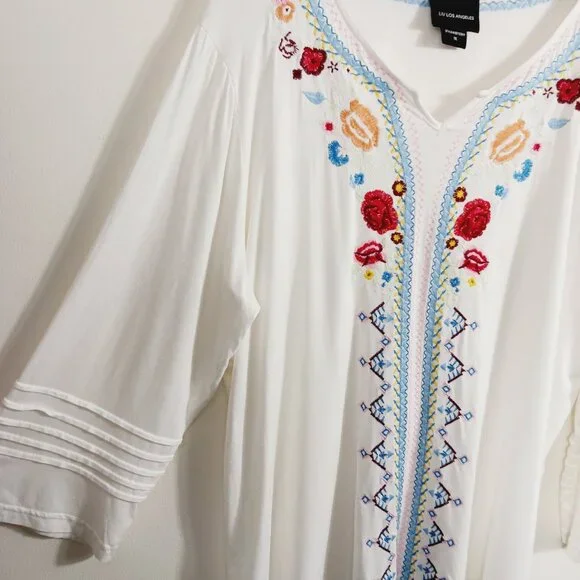 Liv Los Angeles 1X Long Sleeve Creamy White Embroidered Top, Boho, Bohemian - Picture 3 of 16
